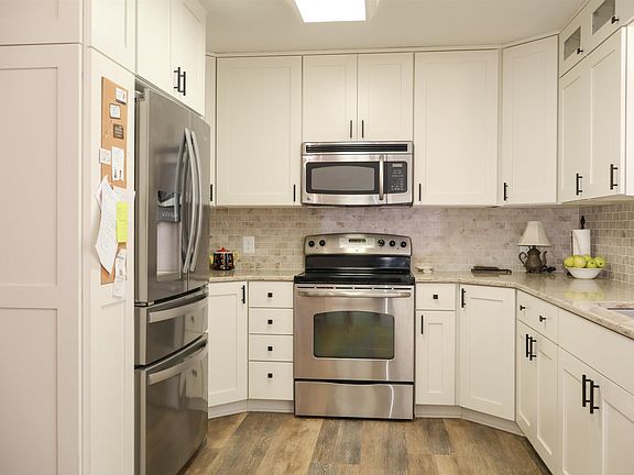 2nd image of 104 Eastgate Dr