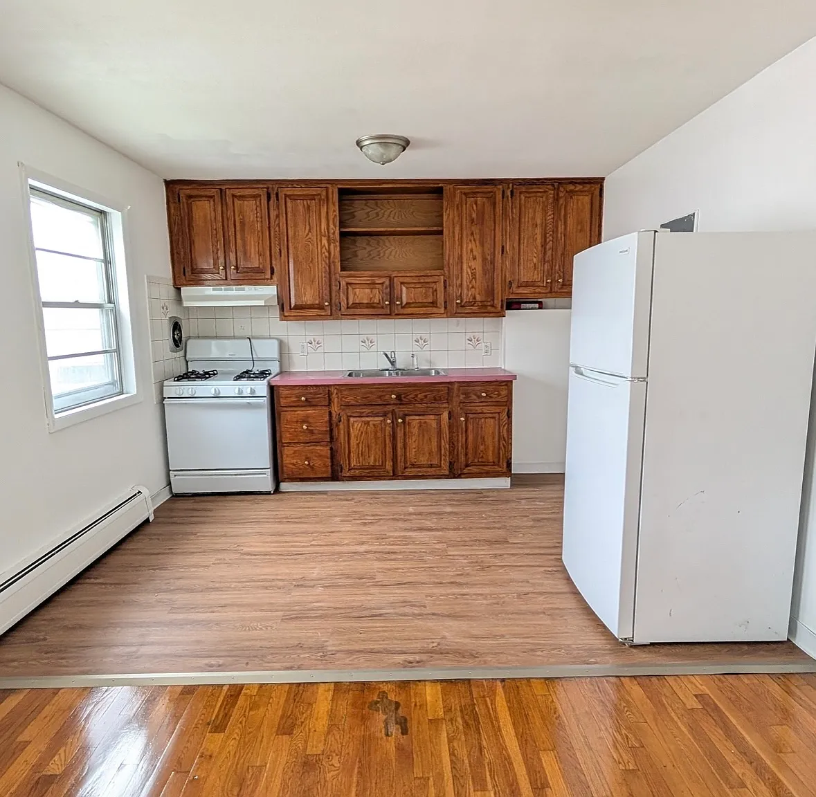 2 bed, 910 sqft, $2,250 — Photo 2