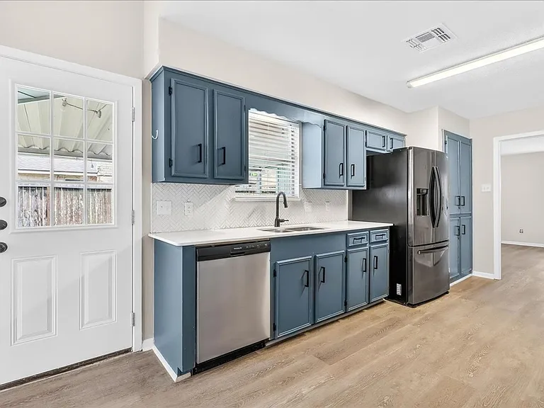 11613 Cripple Creek Dr — Photo 12
