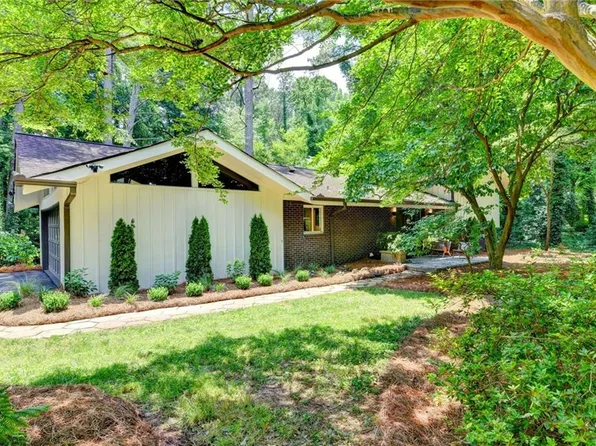 5363 Rosser Rd, Stone Mountain, GA 30087