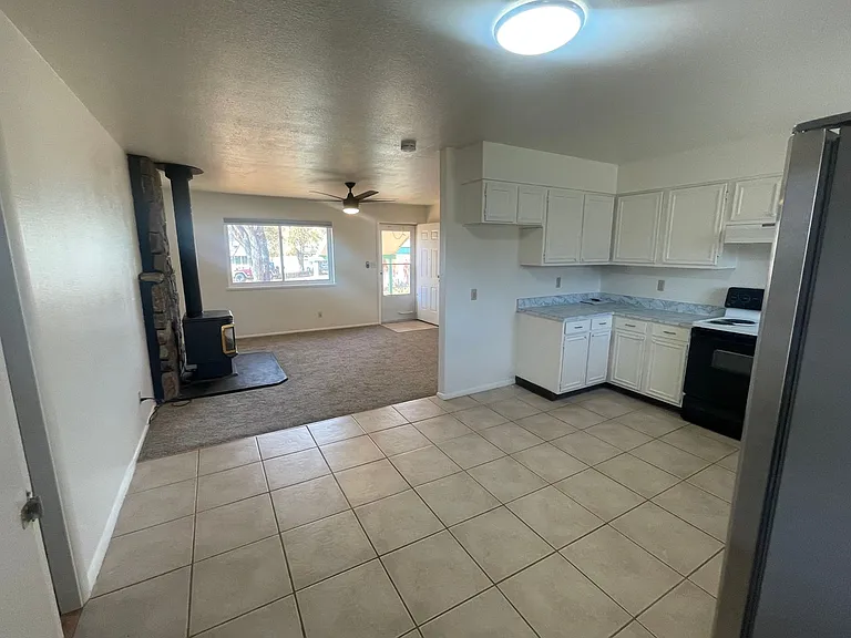 154 S Los Pinos Dr — Photo 15