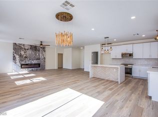 5653 Artesia Lake Ct, Las Vegas, NV 89118