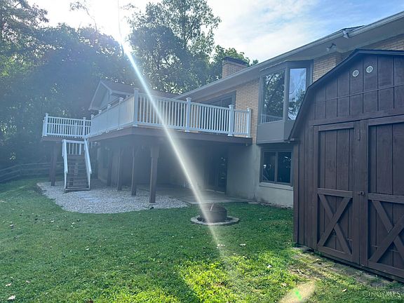 3rd image of 485 Hyde Park Dr
