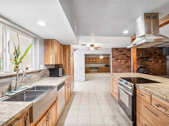 2nd image of 3649 Malner Ln