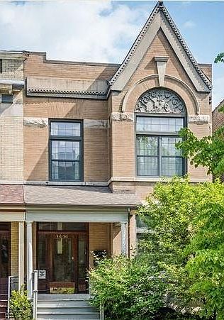1st image of 1414 W Belle Plaine Ave #1