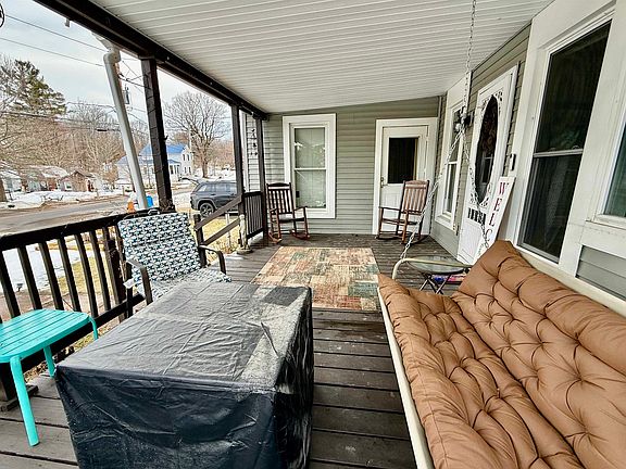 5th image of 112 Mechanic St