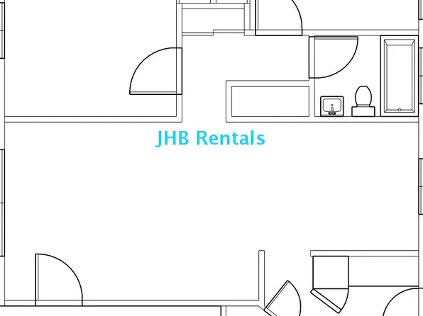 2 bed, 1.0 bath, 750 sqft, $1,300, 520 Laurel St #1, Culpeper, VA 22701