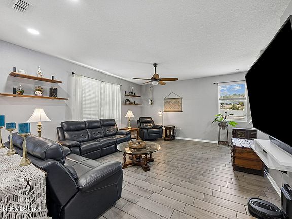 5th image of 3553 DERBY FOREST Drive