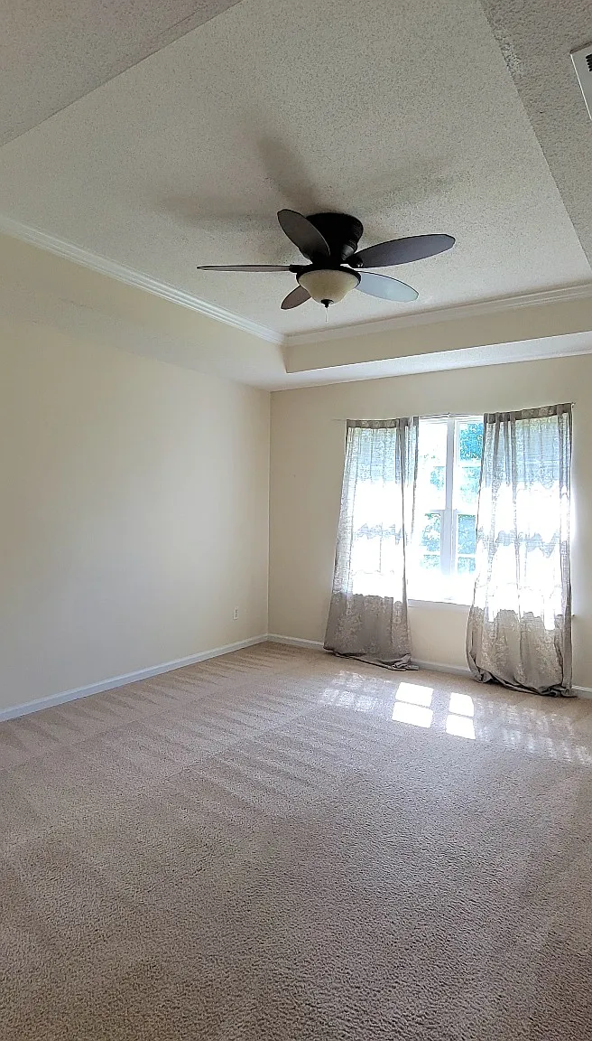435 Creekside Cir — Photo 3