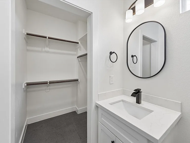 2749 Redrock St #B — Photo 18