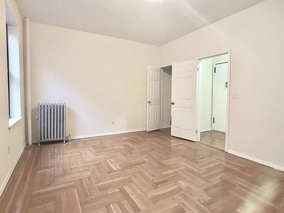3rd image of 300 Fort Washington Ave APT 5A