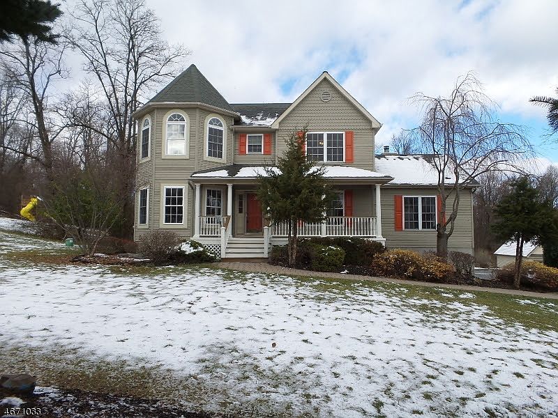1st image of 9 Harborside Dr