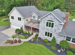 4523 Lower River Rd, Lewiston, NY 14092