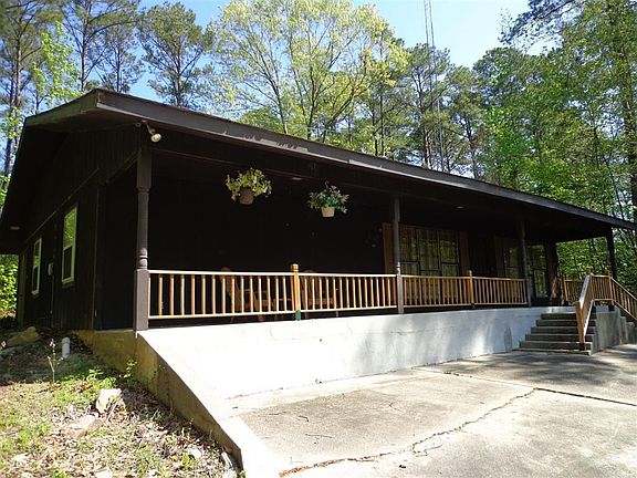 2nd image of 305 Post Oak Ln S
