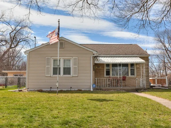 3116 26th Pl, Des Moines, IA 50310