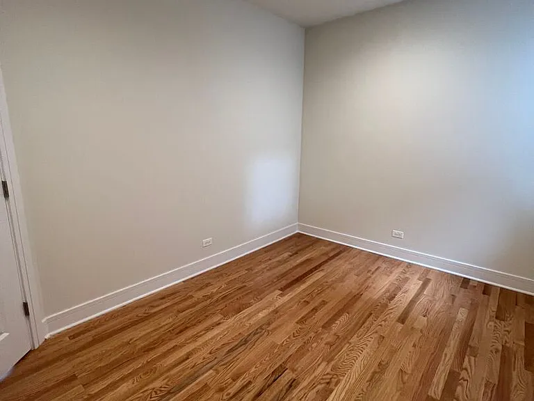 3250 N Clark St #3 — Photo 8