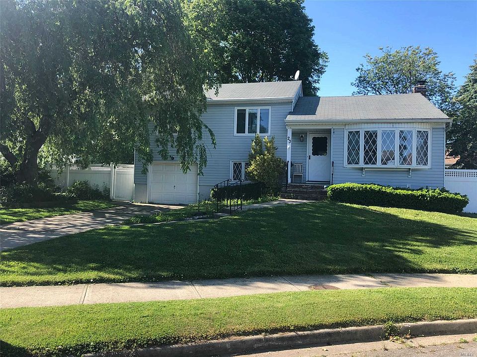 1st image of 23 Bruce Ln