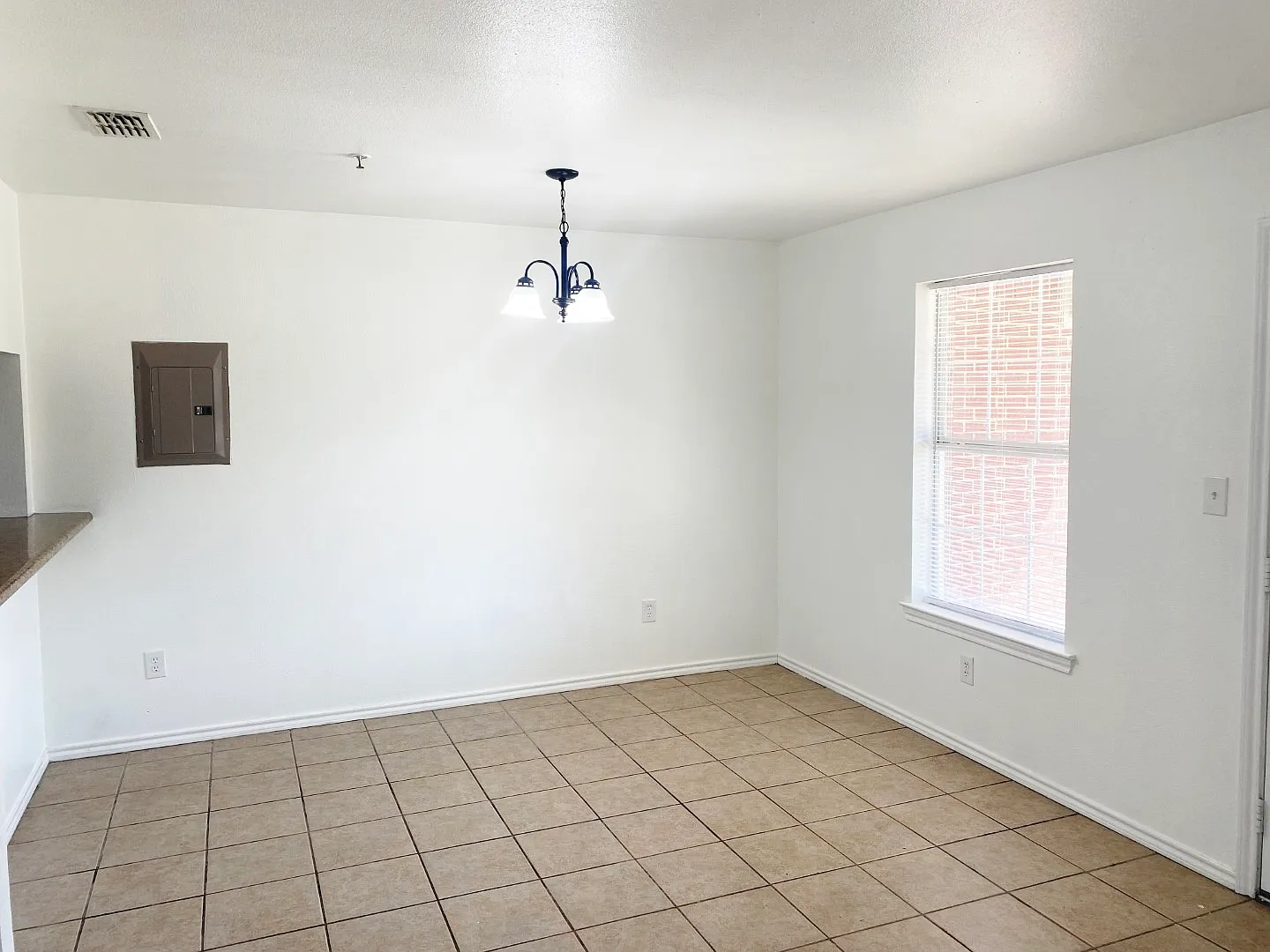 2 bed, 680 sqft, $1,150 — Photo 2