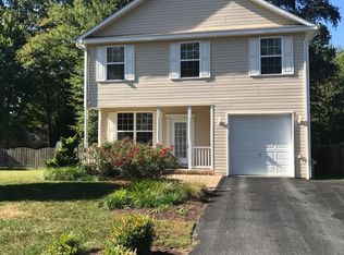 3632 Woodlawn St, Edgewater, MD 21037