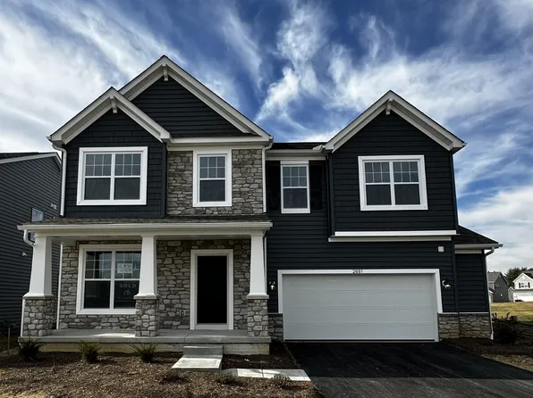 2697 Fieldwin Dr, Blacklick, OH 43004