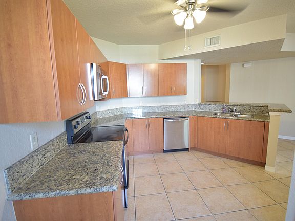 5th image of 130 SW Peacock Blvd APT 16-101