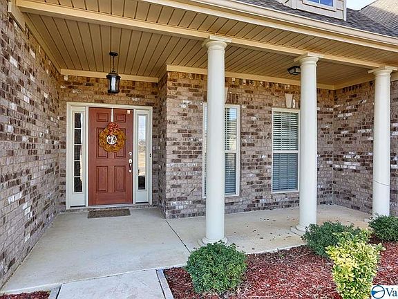 3rd image of 4526 Blairmont Dr SE