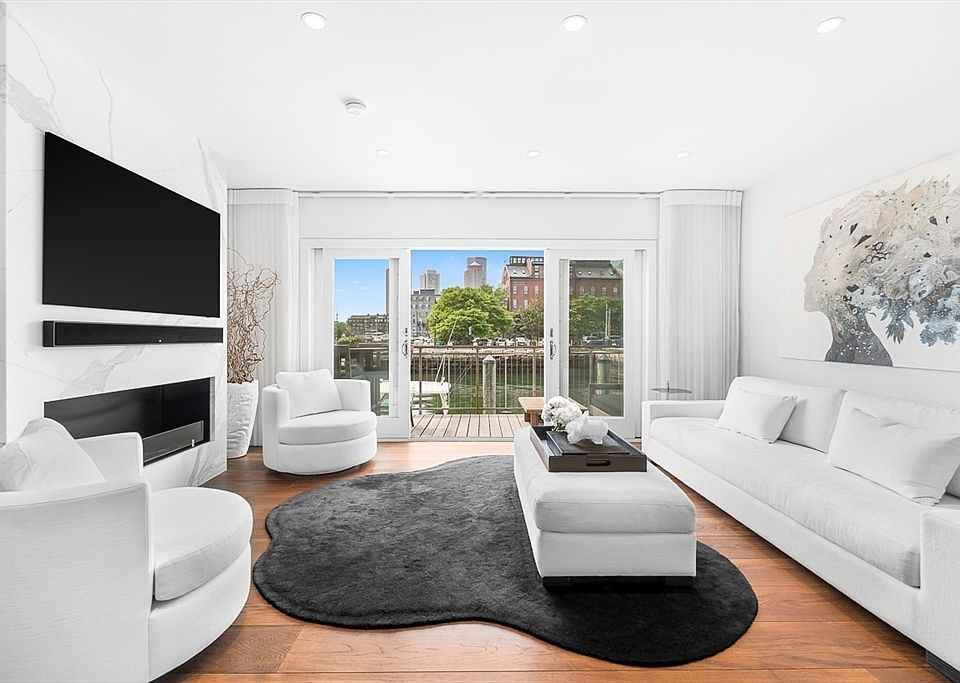 1st image of 15 Union Wharf Unit 15