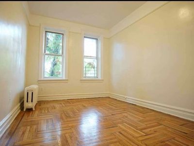 137 E 93rd St, Brooklyn, NY, 11212