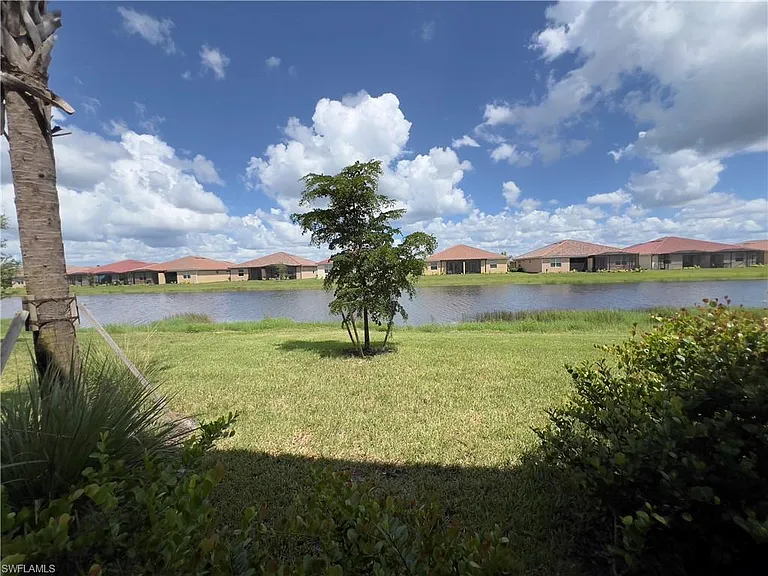 2806 Blossom Way — Photo 12