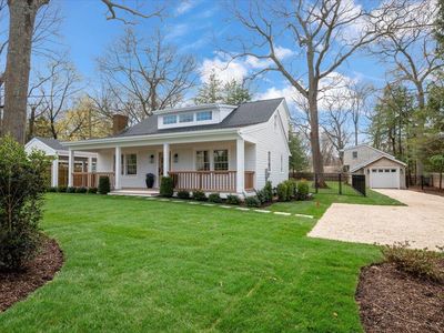 1000 Washington Drive, Centerport, NY, 11721