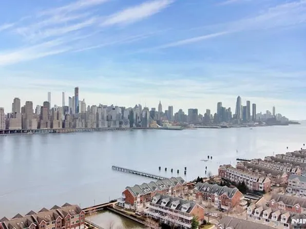 7002 Boulevard East #24E, West New York, NJ 07093