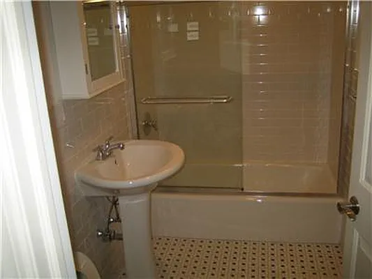 Rented by NMRE | media 31