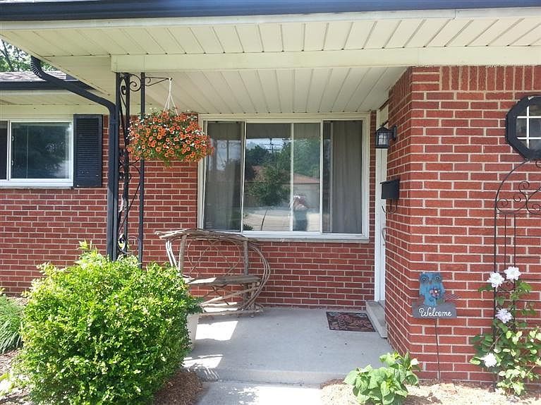 1st image of 38656 Elsie St