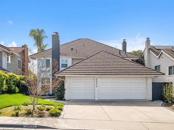 22272 Chestnut Ln, Lake Forest, CA 92630