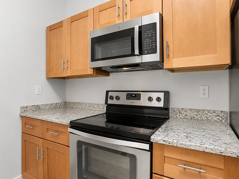 2 S New St #3 — Photo 9