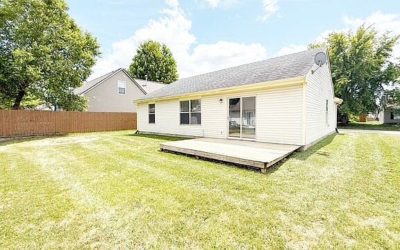 2nd image of 720 Rose Ln