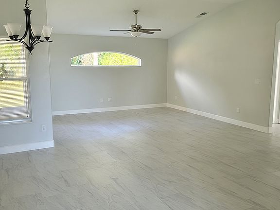 5th image of 83 Patric Dr