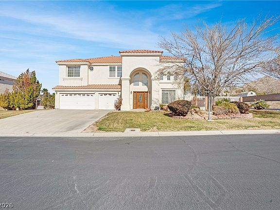 3rd image of 6628 Secluded Ave