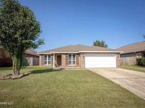 13719 Fox Hill Dr, Gulfport, MS 39503