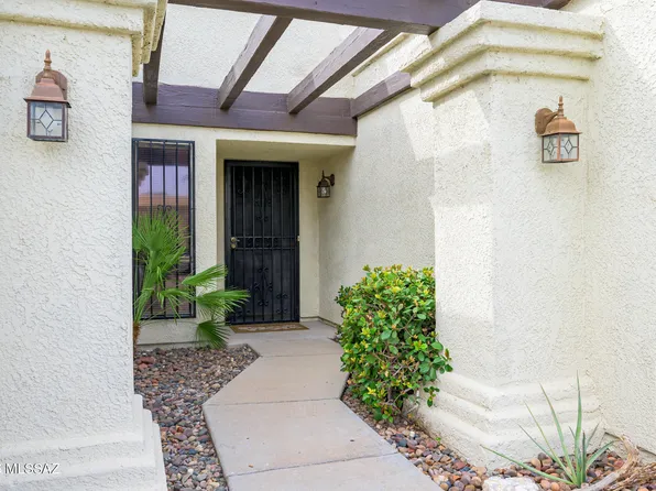 2619 W Old Glory Dr, Tucson, AZ 85741