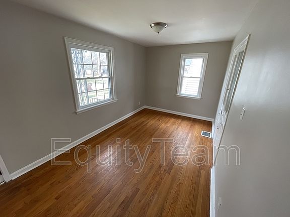 4th image of 6522 Betts Ave