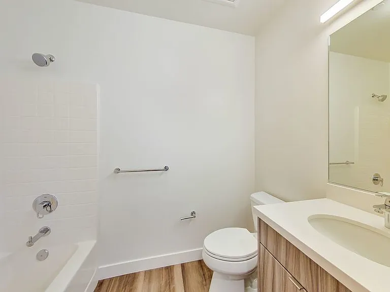 950 Lofts — Photo 122