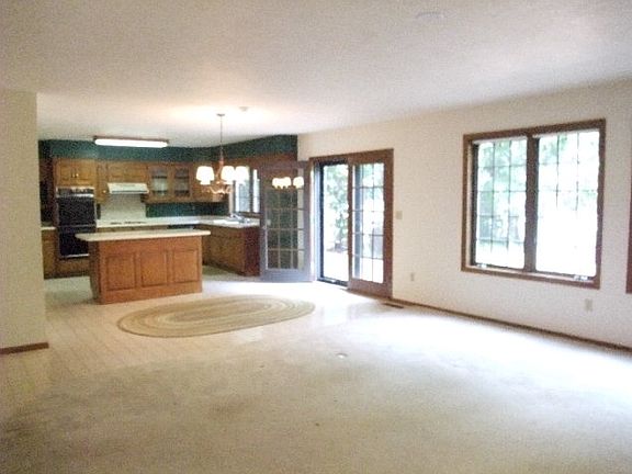4th image of 9450 N Bay Dr