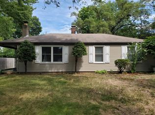 2504 Sampson St, South Bend, IN 46614