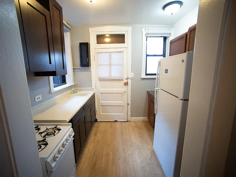 2904 N Seminary Ave #2 — Photo 14