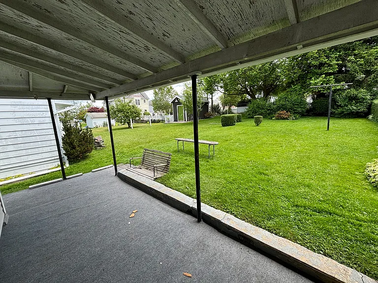 206 Barnard St — Photo 22