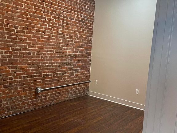 5th image of 320-322 Penn Ave #1