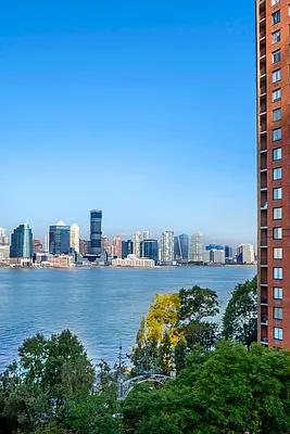 Sold by Triplemint | media 12