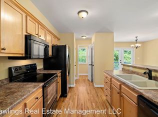 4 Cottage Cove Ln, Asheville, NC 28803