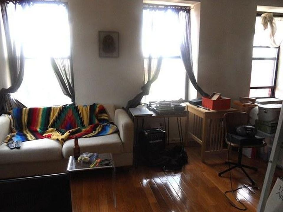 1st image of 375 W 46th St APT 5W